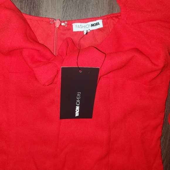 FASHION NOVA DRESS - Picture 6 of 8